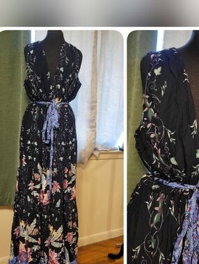 Navy Floral V-Neck Sleeveless Maxi Dress